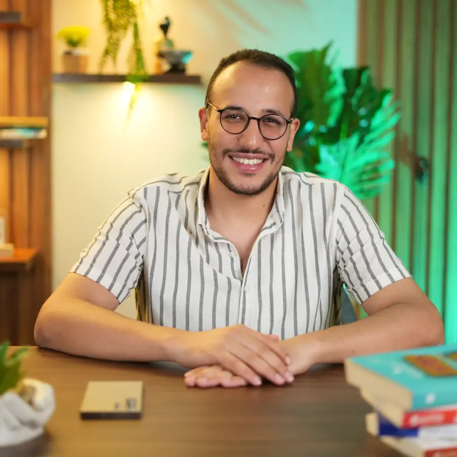 عمر خليف — المؤسس والمدير الإبداعي